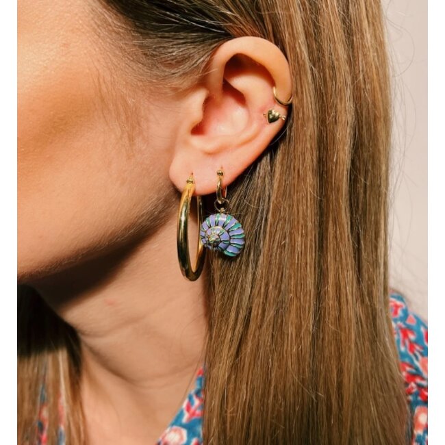 Mystique snail charm brass goldplated in blue