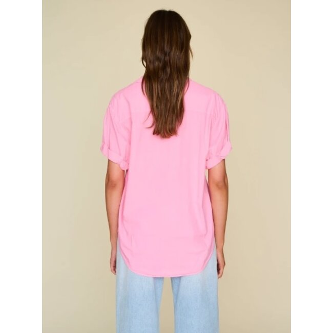Xirena Channing shirt in Rose Mallow