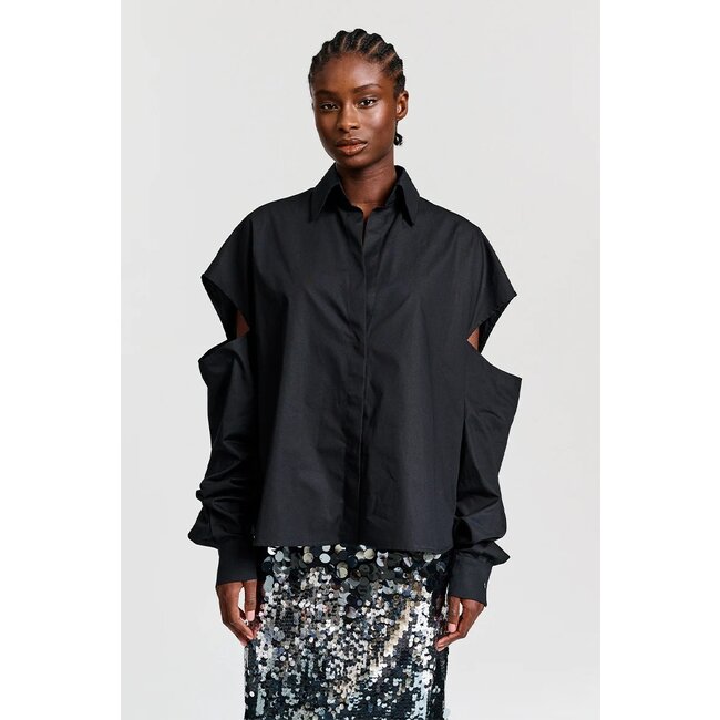 CHPTR-S Blouse cut out in black