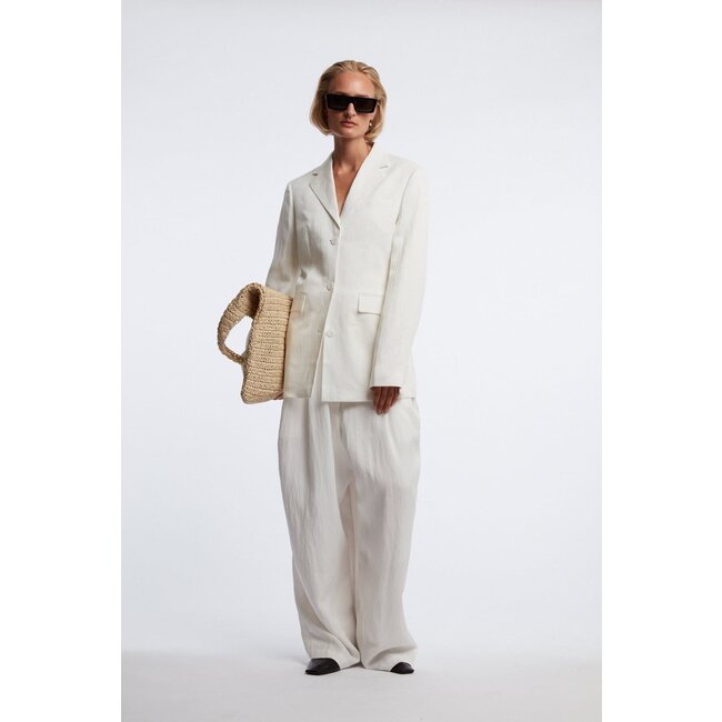 ONE and OTHER Ginger Blazer Offwhite
