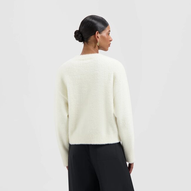 Olaf | SHOP ONLINE | Fluffy logo Knit off-white | BANKGEHEIM