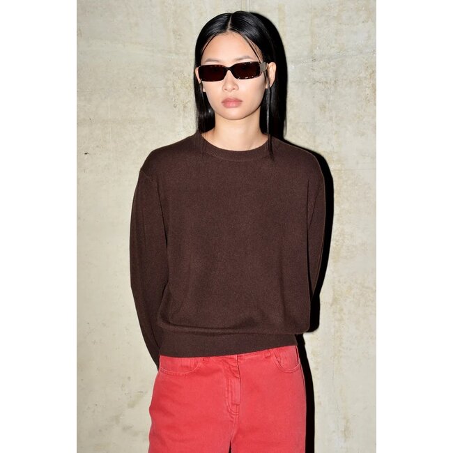 COLLECTORS club Keanu sweater Dark Chocolate