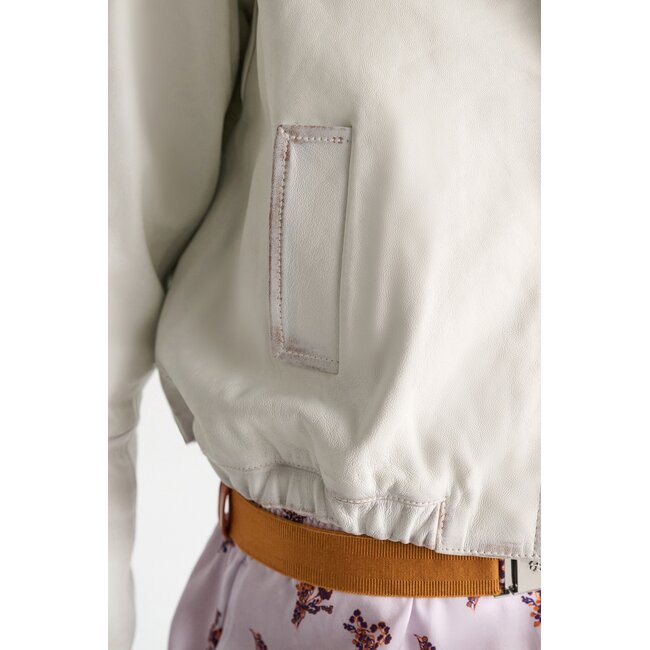 Dorothee Schumacher Sleek Statement Jacket white