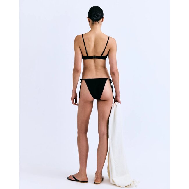 Love Stories Bond black