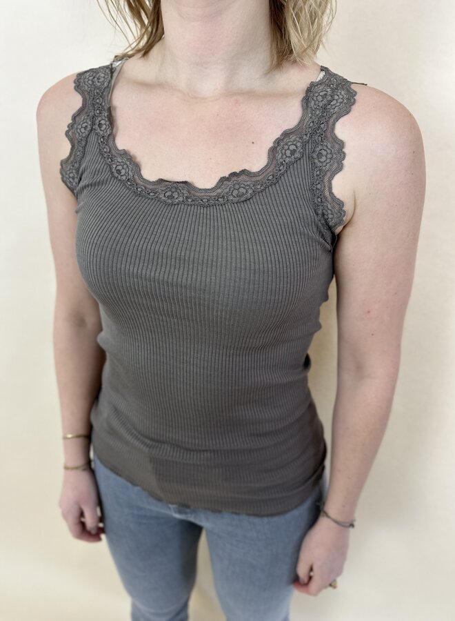 Silk top w/lace - Falcon