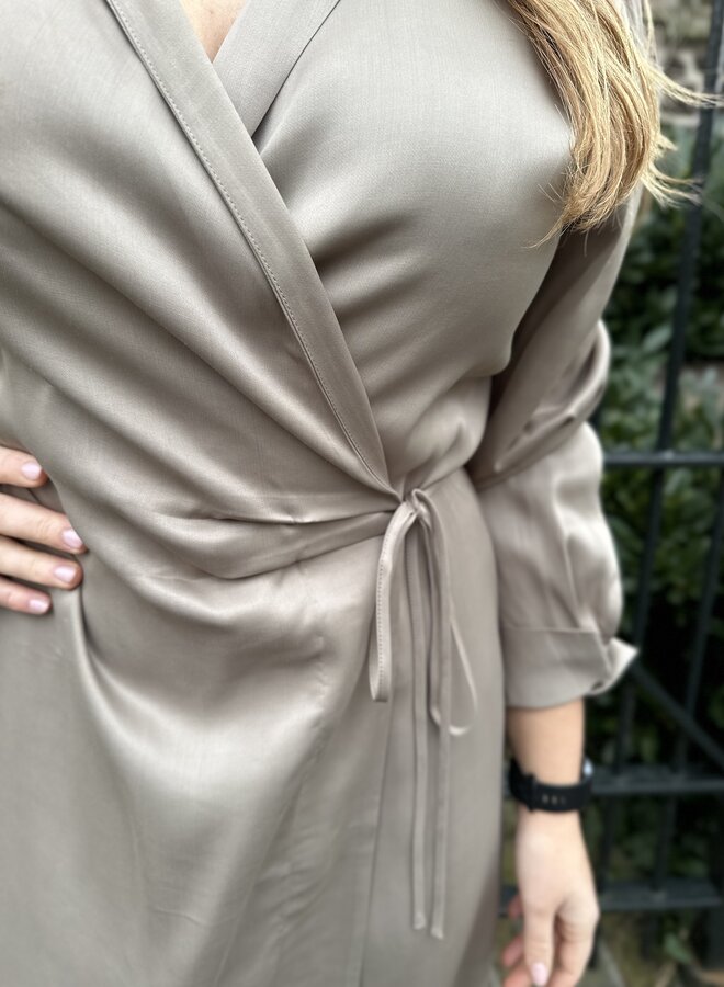 Erina dress - Roasted cashew