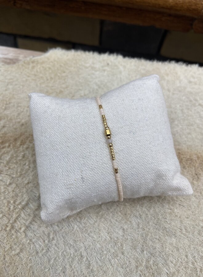 Dunc Jewelry | Maansteen armband miyuki delica kralen - goud