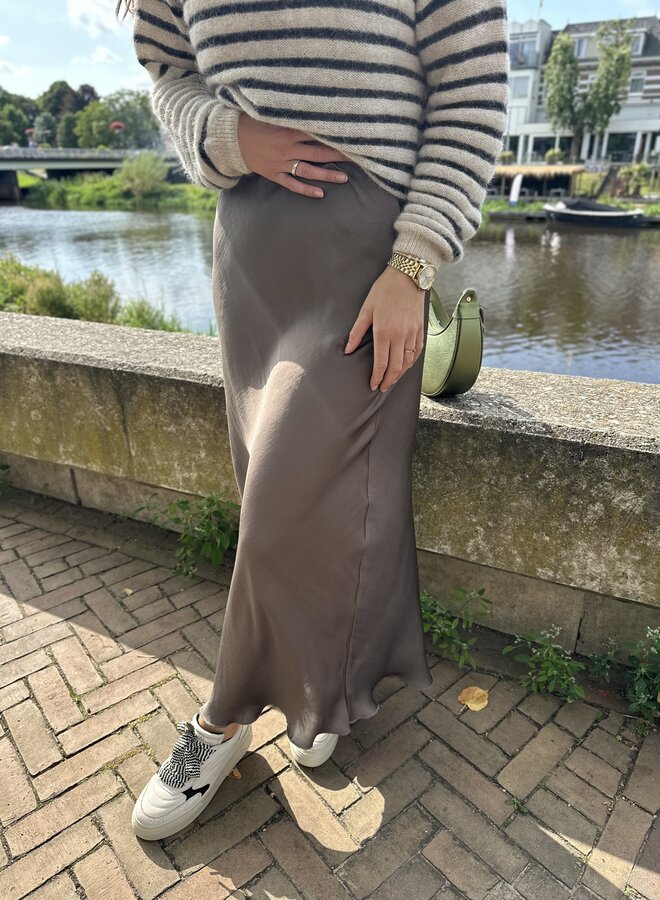 Long Skirt Silk - Falcon