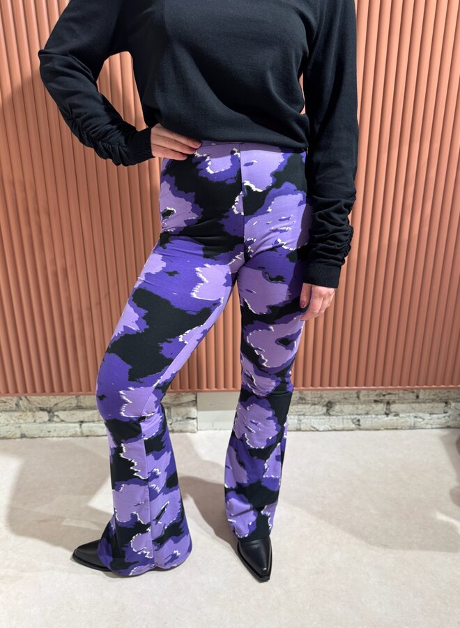 Graphic Flower Peached Extra Flare Pants - Light lilac