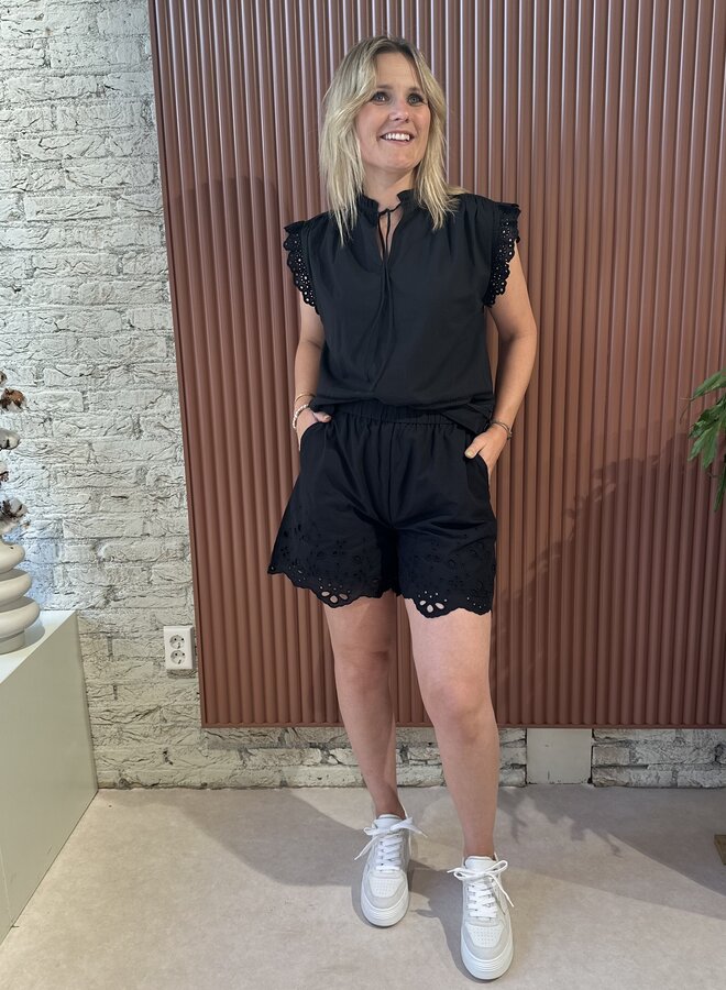 Limona Shorts | Black