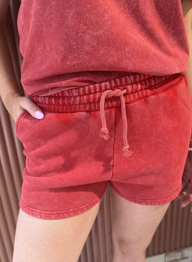 Uni Logo Acid Wash Sweat Short | Racing Red