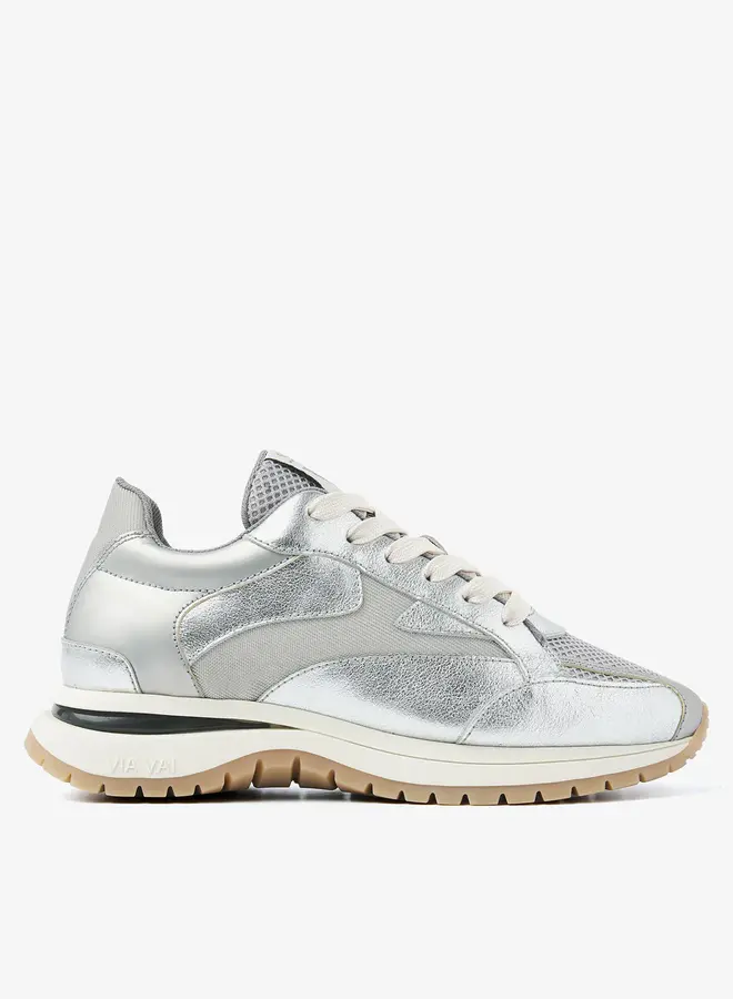 Usher Riggs | Vermissage Combi Chateau