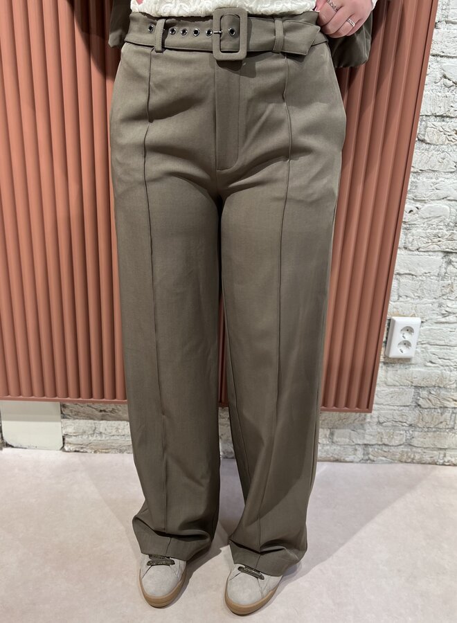 Luna Belt Crease Pant | Walnut