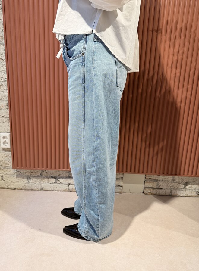 Aliana | Wilson Flow Spots | Stone Dirty