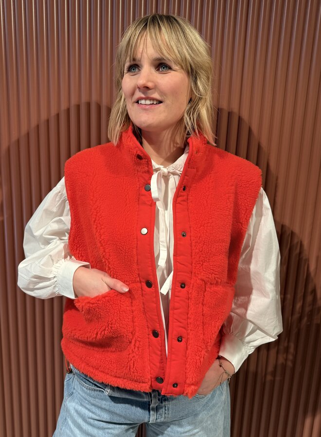 Steve Sleeveless Jacket | Poppy red