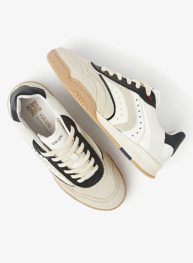 Kris Pax | Sierra Calcare