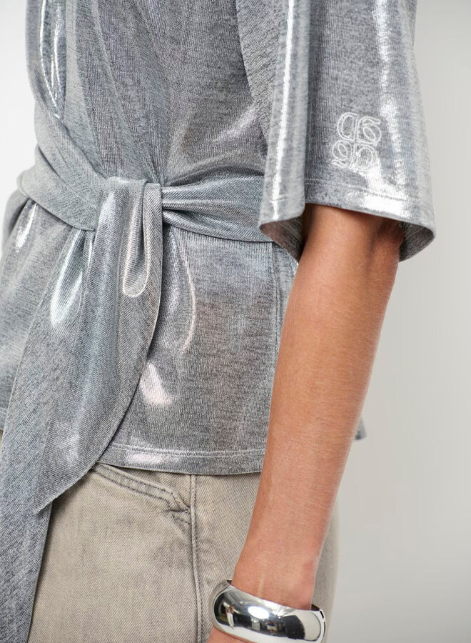 Uxia Metallic Twist Detail Top | Silver