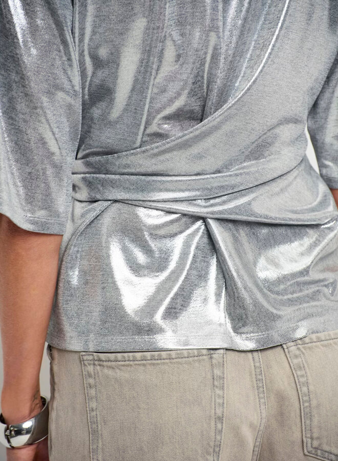 Uxia Metallic Twist Detail Top | Silver