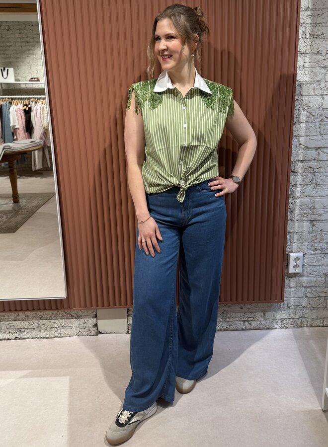 Rhobin sleeveless fringe detail shirt | Green Lush