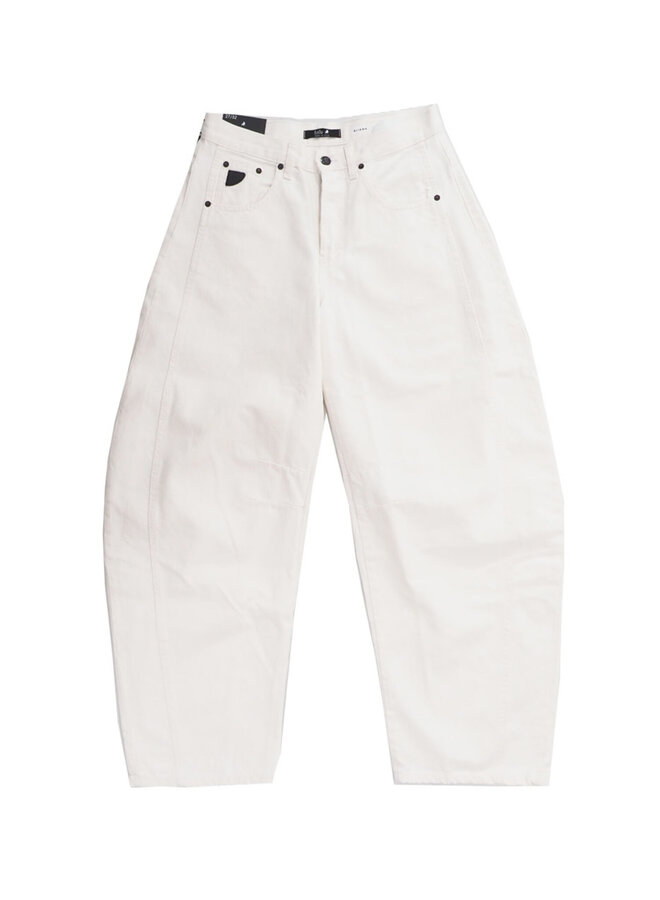 Aliana | White & Black