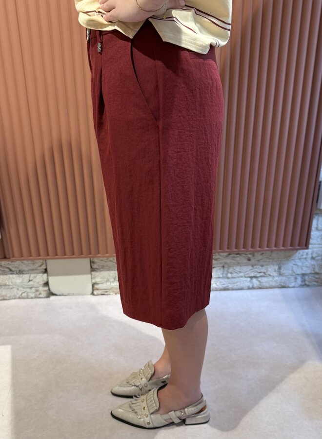 Emra relaxed fit bermuda | Berry Red