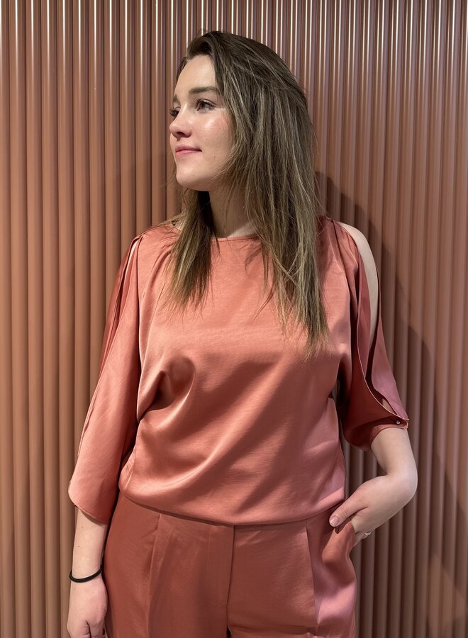 Risette flowing satin top | Coral Blush
