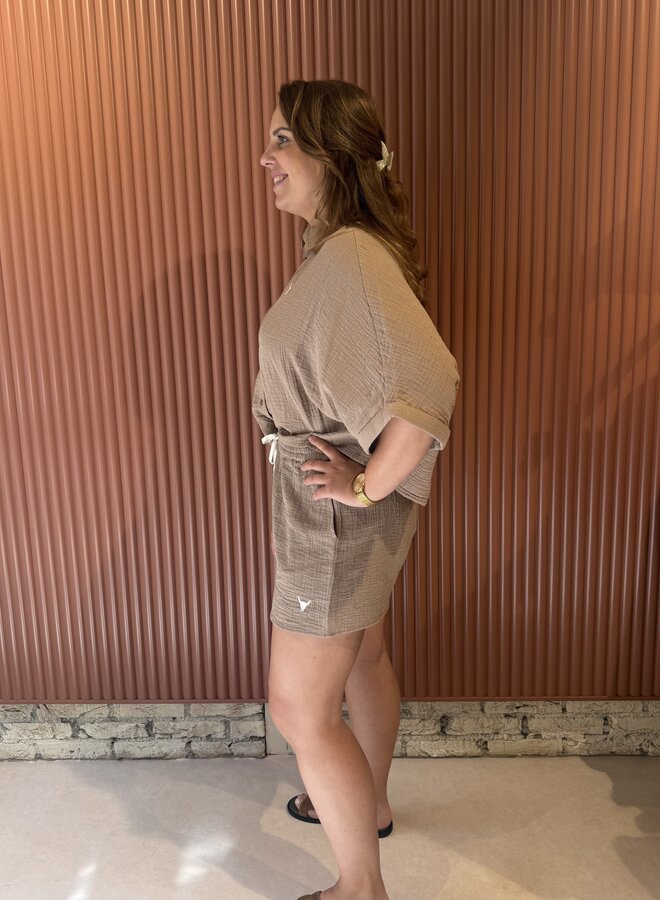 Crinkle shorts | Taupe