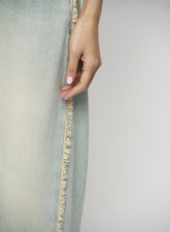 Brave fringed barrel leg jeans | Sunfaded Denim
