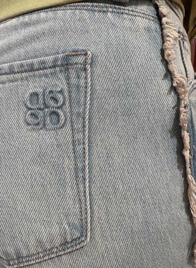 Brave fringed barrel leg jeans | Sunfaded Denim