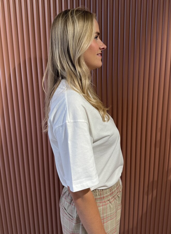 The label t-shirt | Soft white