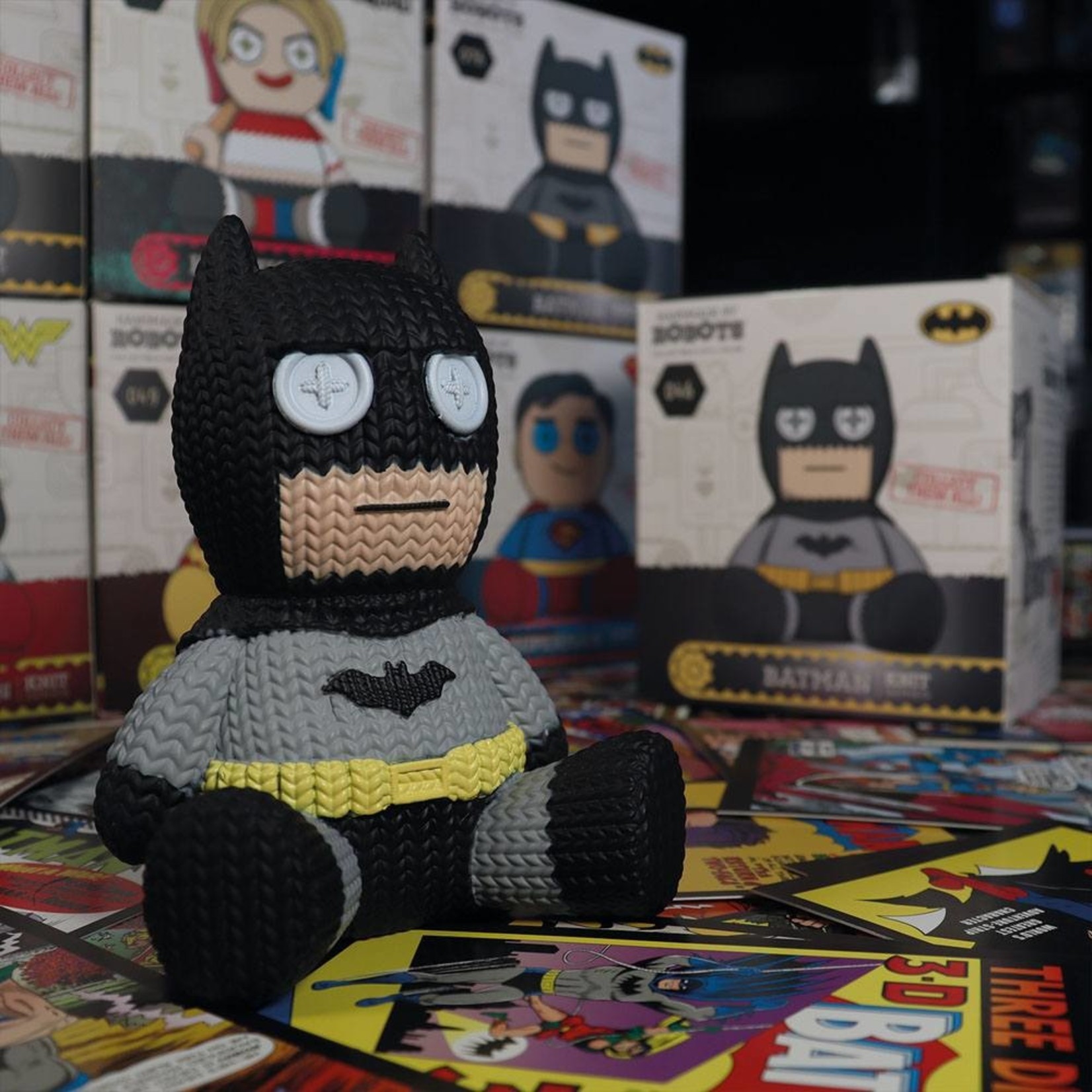 Handmade by Robots Handmade by Robots DC Comics Batman Grey Suit Collectible Vinyl Figure