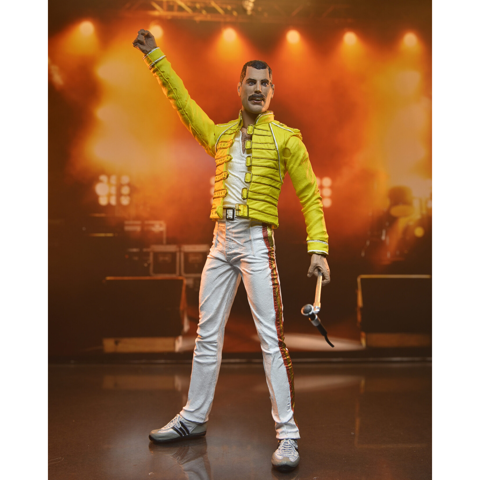 NECA NECA Freddie Mercury Yellow Jacket Action Figure 18 cm