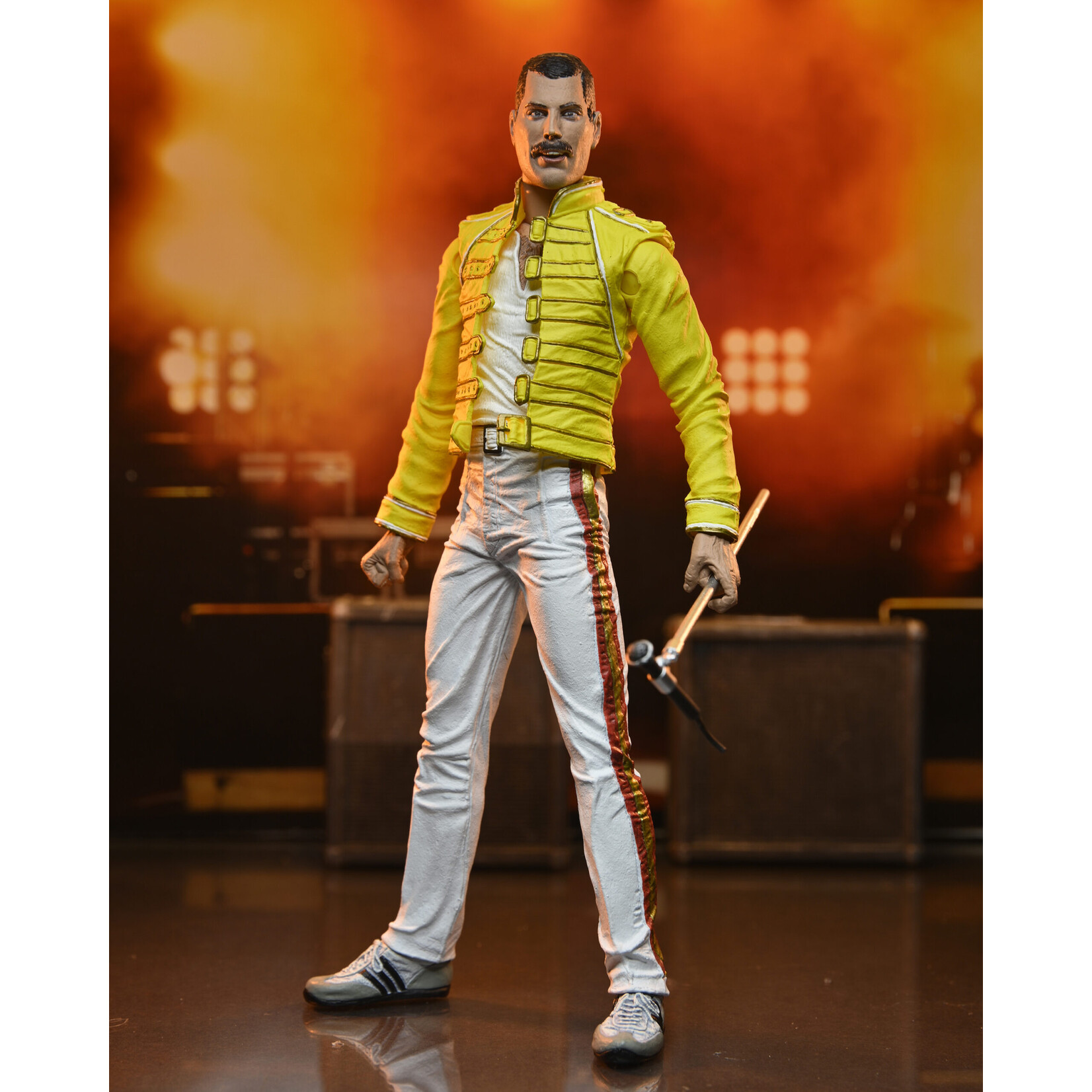 NECA NECA Freddie Mercury Yellow Jacket Action Figure 18 cm