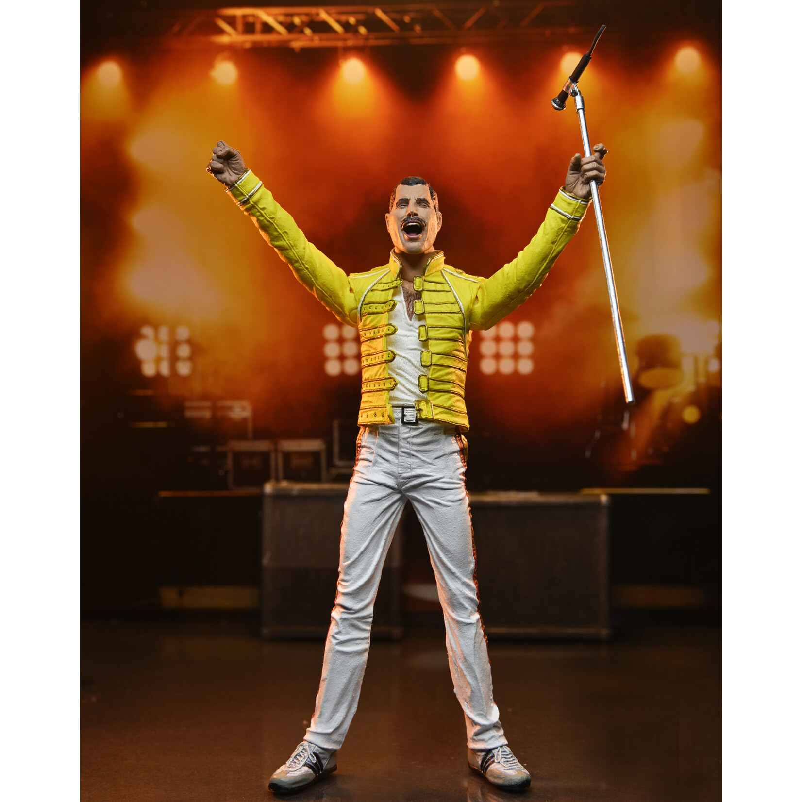 NECA NECA Freddie Mercury Yellow Jacket Action Figure 18 cm