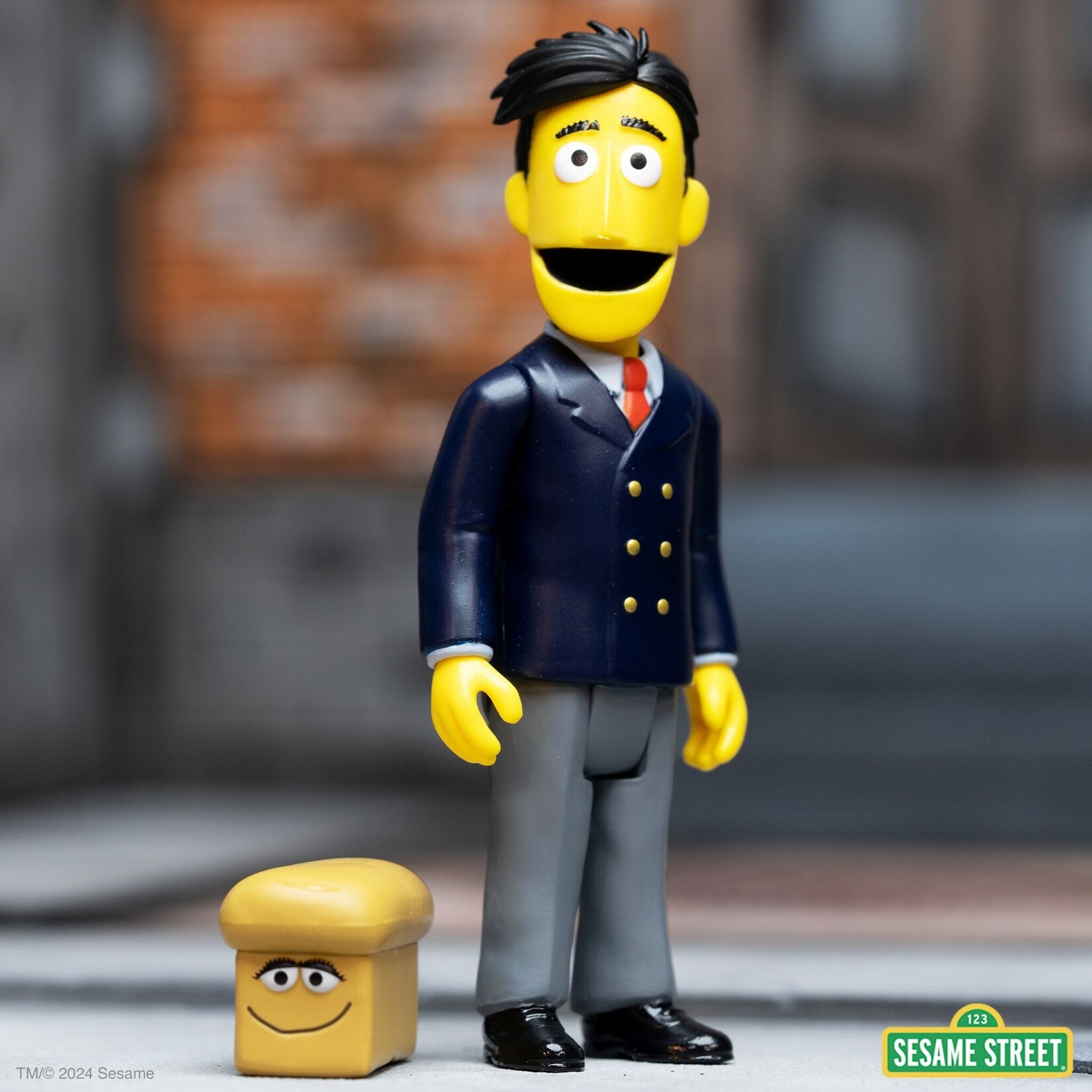 Super7 Super7 Sesame Street ReAction Action Figure Guy Smiley (With Bread) 10 cm