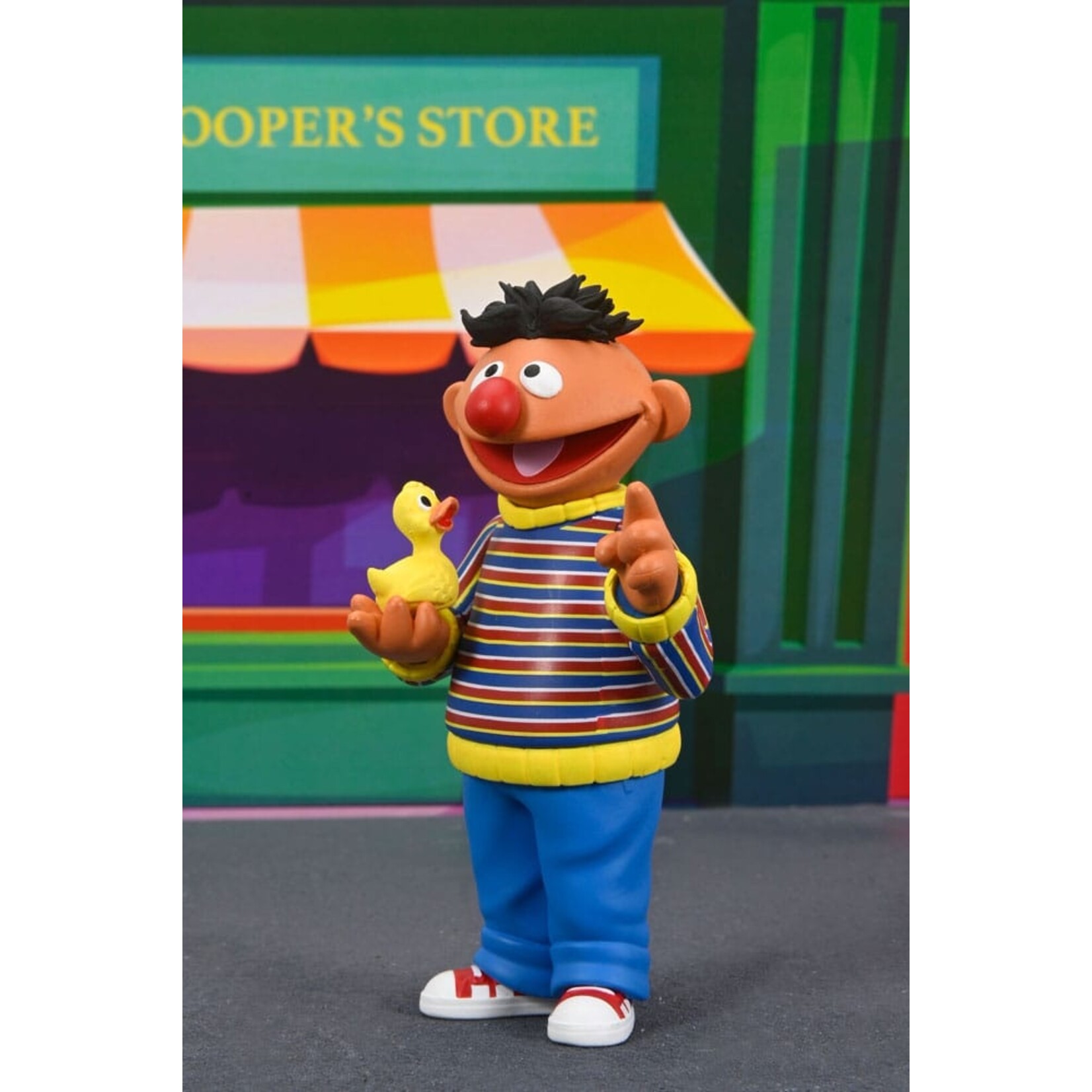NECA NECA Sesame Street Toony Classics Action Figure Ernie 15 cm