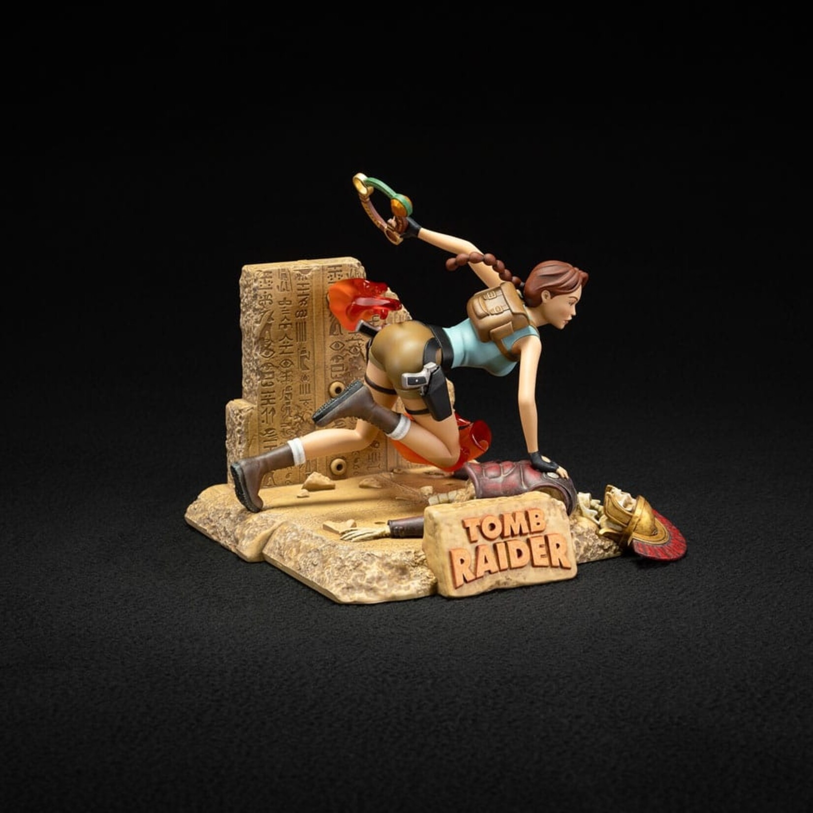 Dark Horse Dark Horse Tomb Raider PVC Statue Lara Croft Classic Era 17 cm