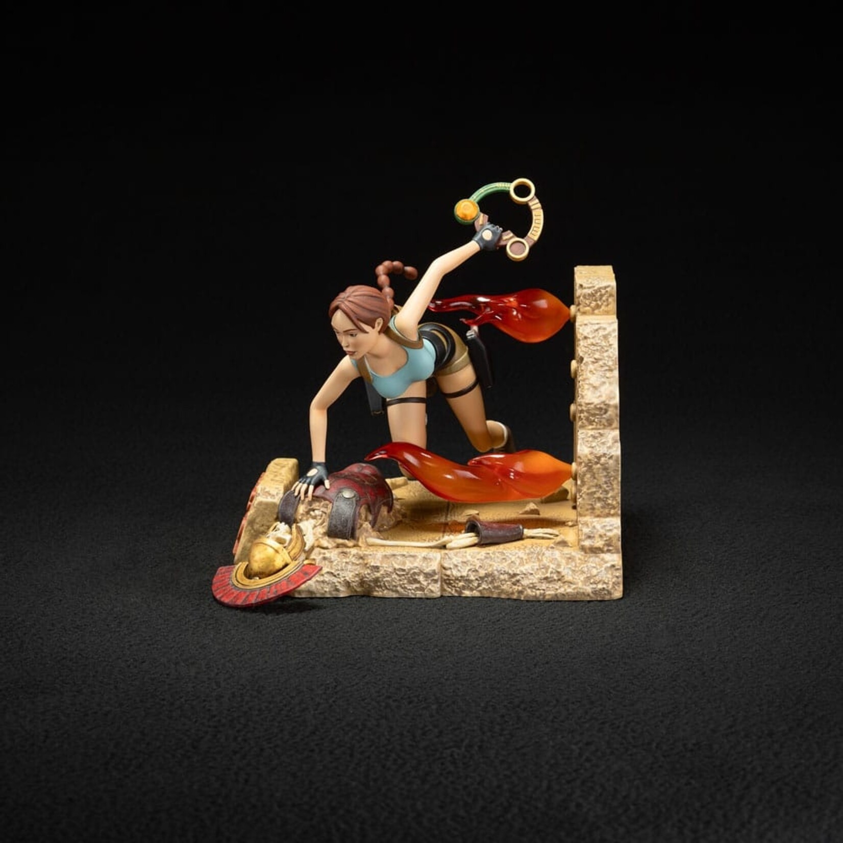 Dark Horse Dark Horse Tomb Raider PVC Statue Lara Croft Classic Era 17 cm
