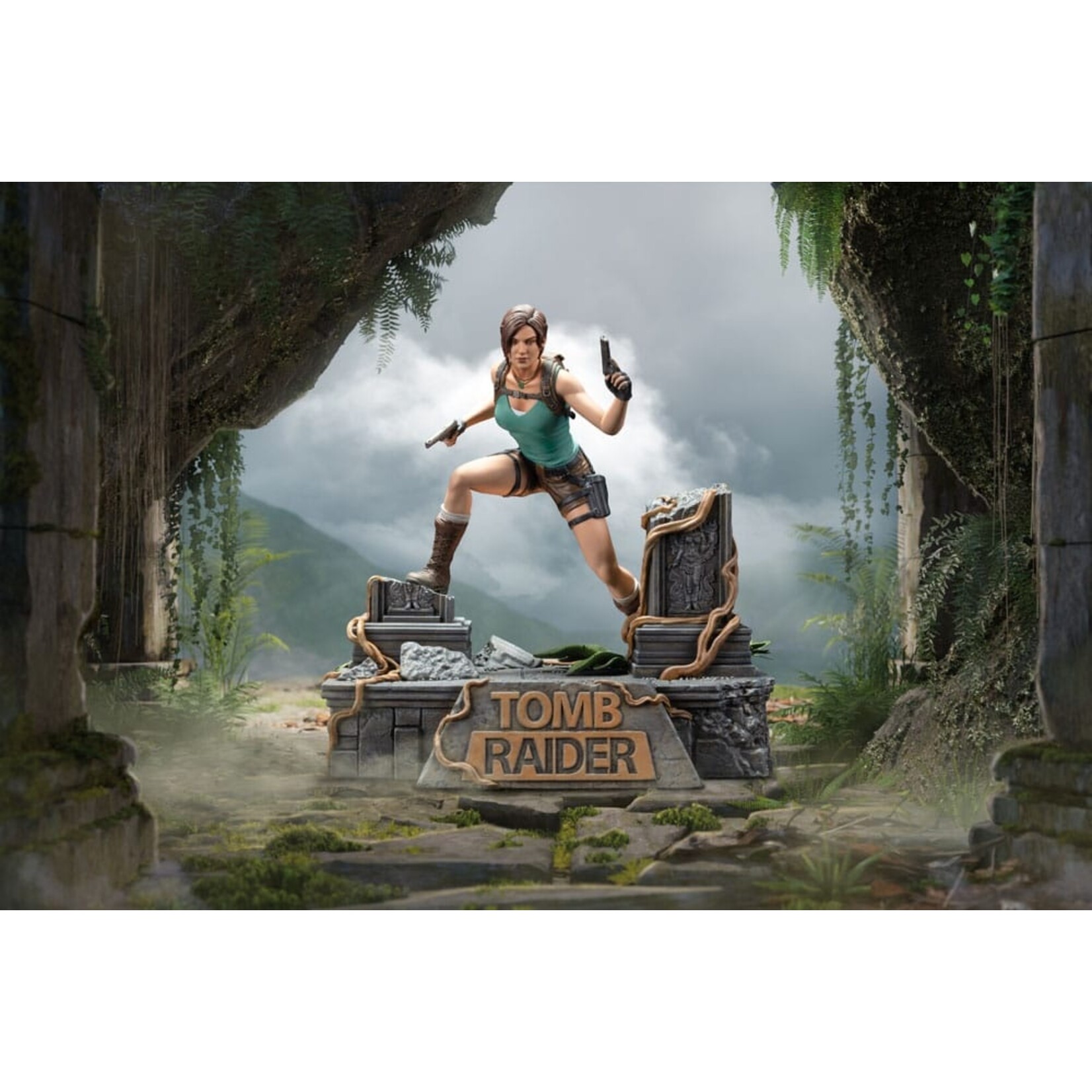 Dark Horse Dark Horse Tomb Raider PVC Statue Lara Croft 24 cm