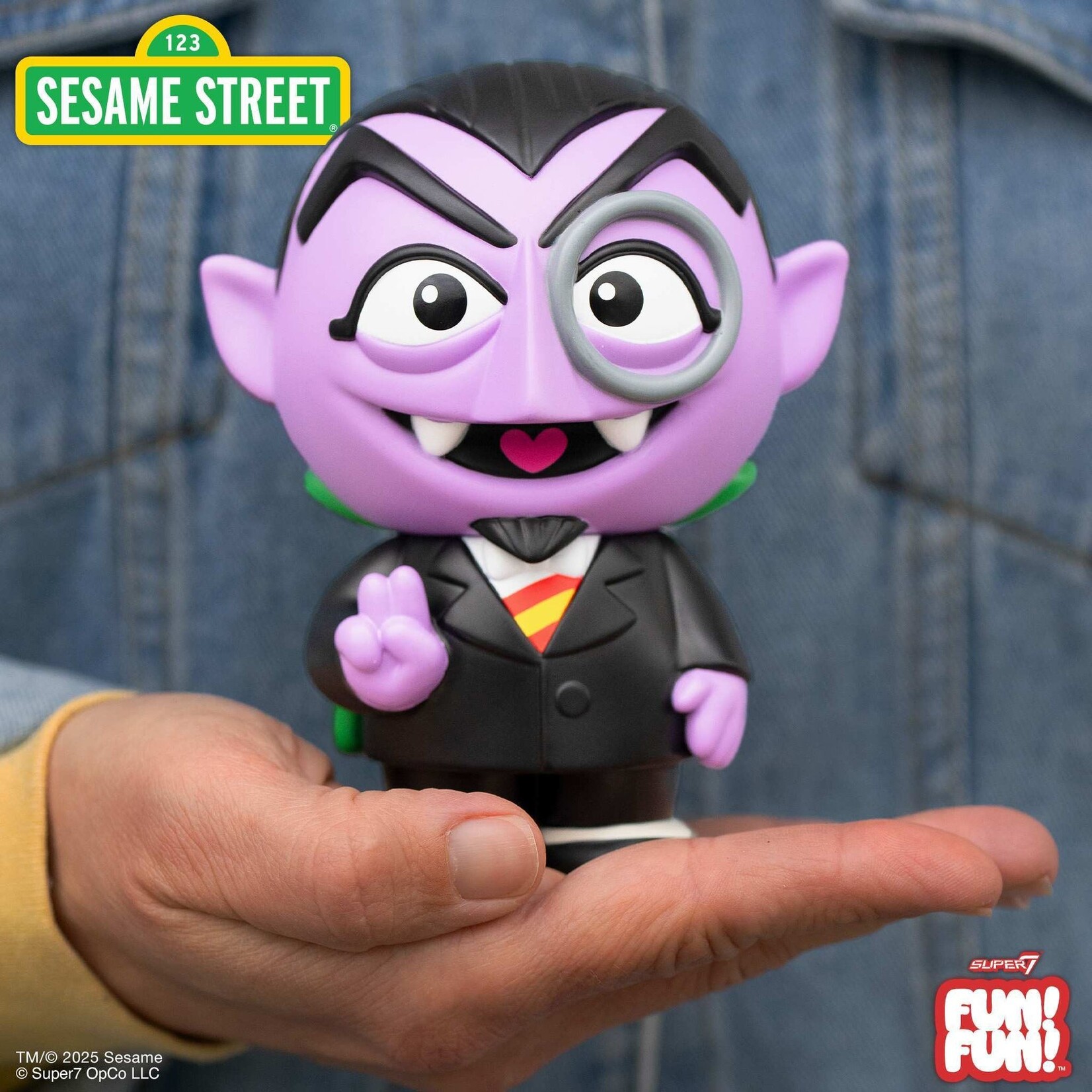 Super7 Super7 Sesame Street Soft Vinyl Figure Count von Count 18 cm