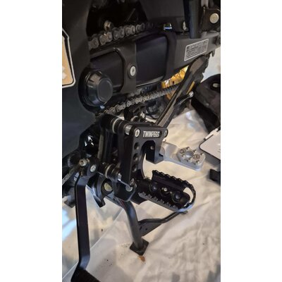TwinPegs Himalayan RE450 - Black anodizing
