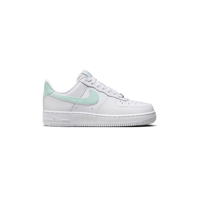 Nike Air Force 1 '07 Sneakers