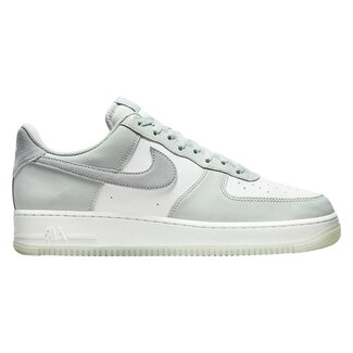 Nike Nike Air Force 1 '07 LV8 Sneakers