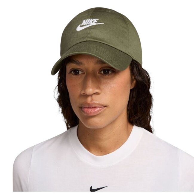 Nike Club Pet