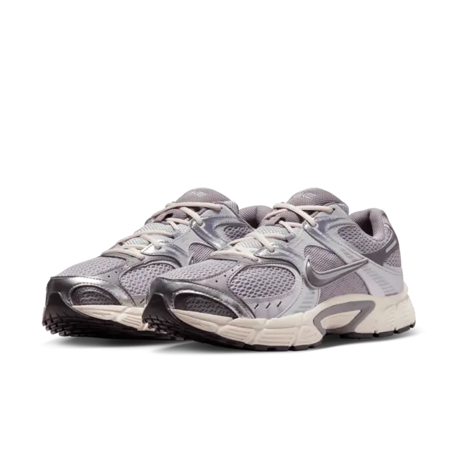 Nike V5 RNR Sneakers