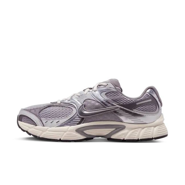 Nike V5 RNR Sneakers