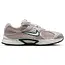 Nike Nike V5 RNR Sneakers