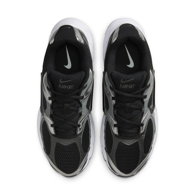Nike V5 RNR Sneakers