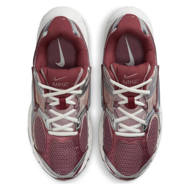 Nike V5 RNR Sneakers