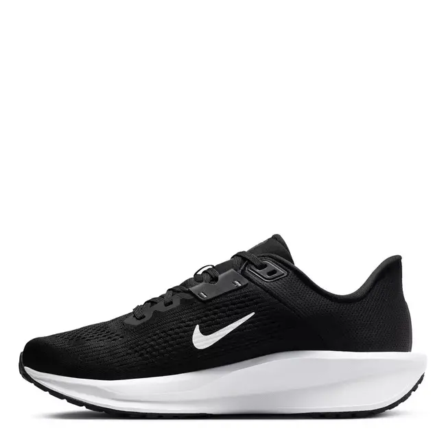 Nike Quest 6 Road Hardloopschoenen